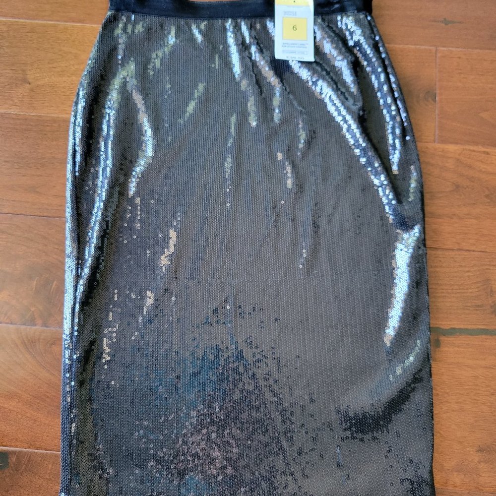 Black sequin pencil skirt